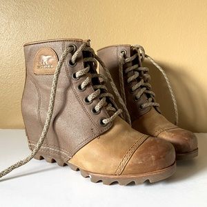 Sorel wedge booties